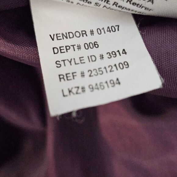 Eddie Bauer Rain Jacket Hooded Full Zip #3914  Womens 100% Nylon Purple Size Lar - Picture 4 of 5